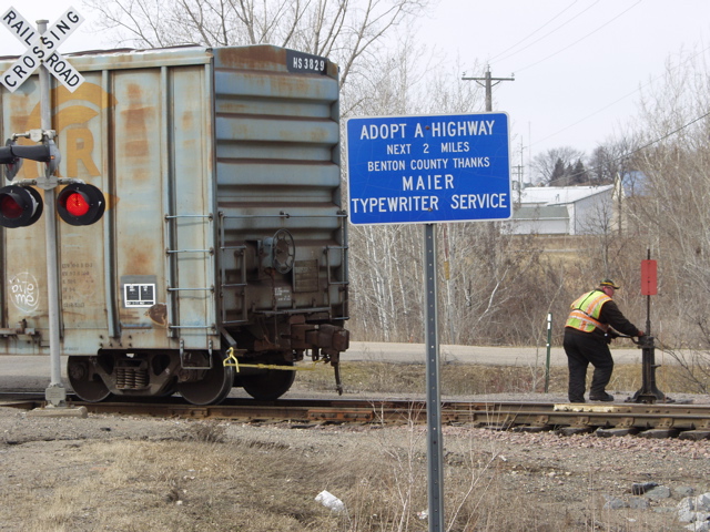 Switching the turnout